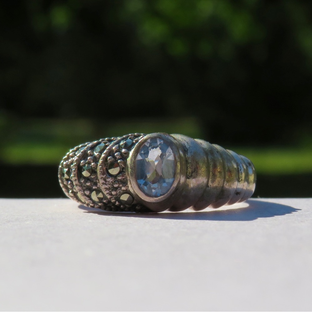 Sterling silver light blue stone marcasite accent ring size 7.5